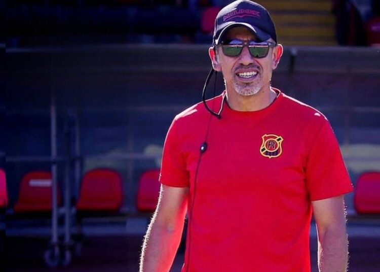 Miguel Salas rompe el silencio tras esperar otra salida de Rangers: “Eso es doloroso”