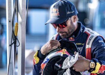 “Chaleco” López supera falla y sigue en carrera en el Dakar 2026