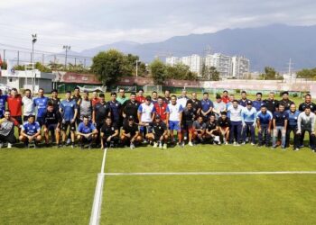 Rangers de Talca marcó presencia en el Primer Encuentro Nacional de Jefes Técnicos del Fútbol Chileno 2026