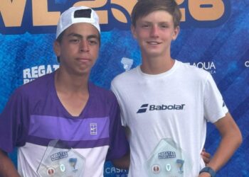 Ya no es casualidad: “Facu” Henríquez ahora levantó la copa de monarca en dobles en Perú