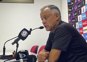 Durán: “Me comunicaron que el plantel está cerrado. Con lo que tenemos hay que trabajar y salir adelante”