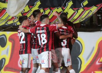 Corre la lista: Ahora corre con ventaja otro DT para llegar a Rangers