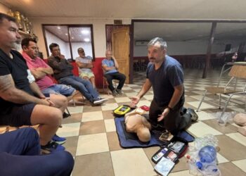 Más allá del fútbol: Independencia refuerza conocimientos en primeros auxilios con interesante capacitación