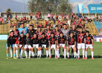Ex jugador del Rangers 2025 y que estaba sin club firmó en Tercera División