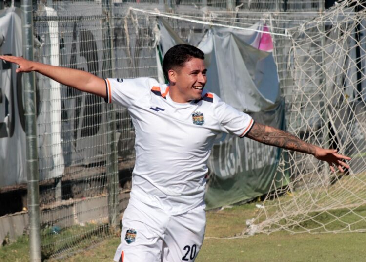 Futbolista sanclementino inició desafío internacional en el fútbol mexicano