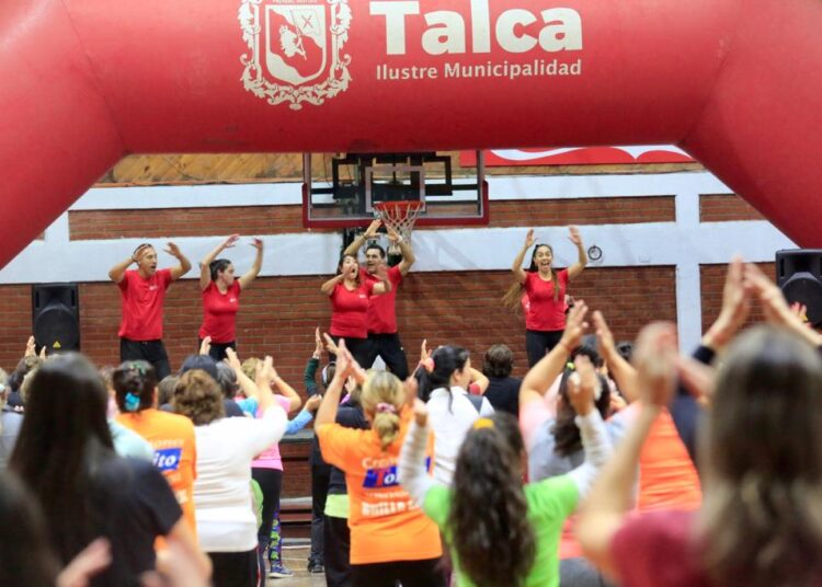 Corporación de Deportes de Talca invita a sumarse a taller gratuito de zumba