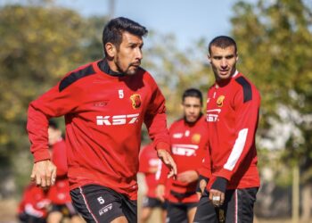 Sin descanso en Rangers para profundizar trabajo físico, futbolístico y sicológico