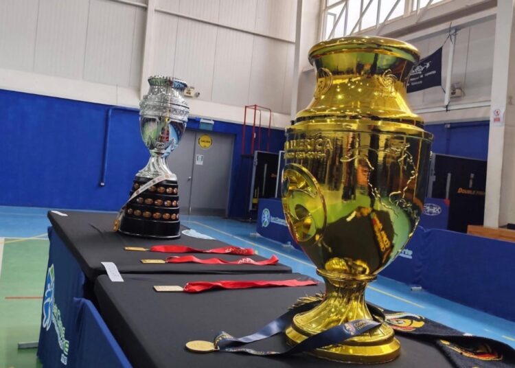 San Javier recibirá muestra con trofeos del fútbol mundial y sudamericano