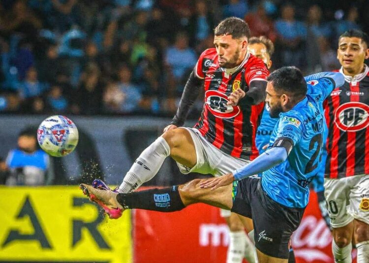 Rangers rescató un empate sobre el final ante Deportes Iquique en el norte