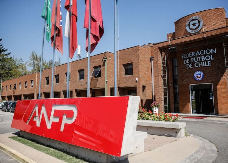 Riesgo de sanción amenaza a cuadro de la Primera B por incumplimiento reglamentario