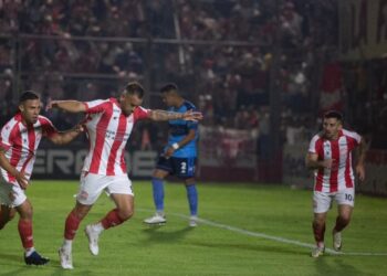 Tercer refuerzo de Rangers arribaría este domingo al país