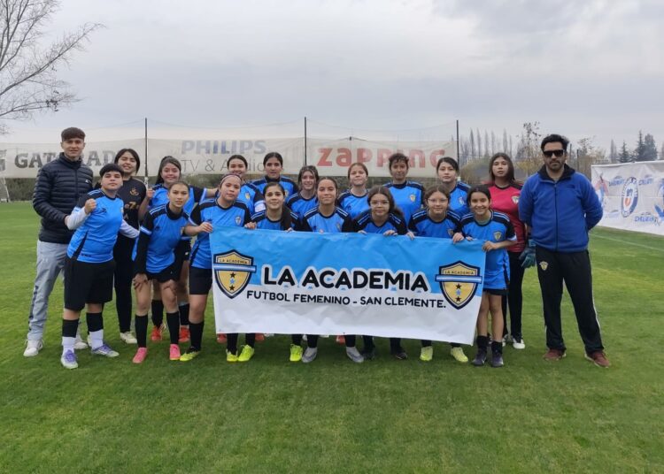 La Academia San Clemente celebró un histórico título nacional en Liga Conmebol Evolución