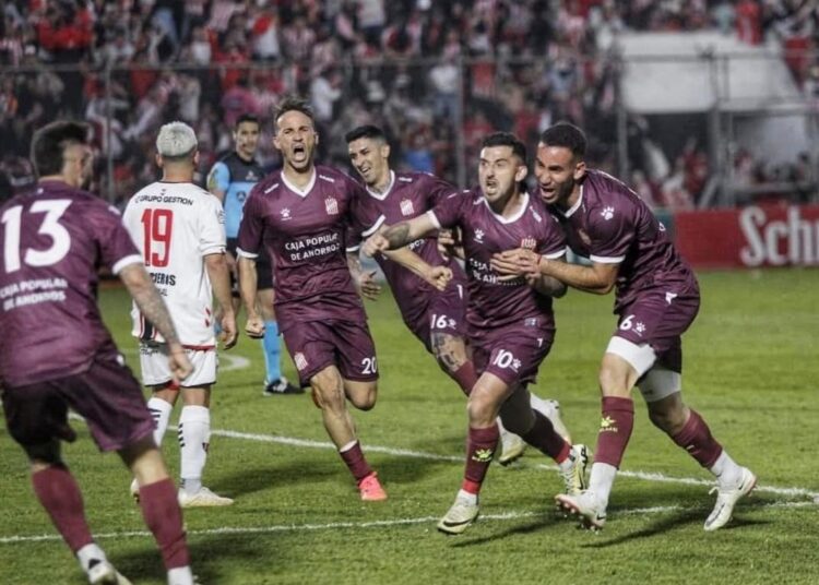 Se mueve el mercado: Rangers sondea a experimentado volante ofensivo para reforzar el plantel