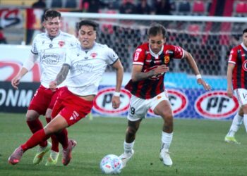 Rangers no pudo sostener el envión y cayó ante Ñublense