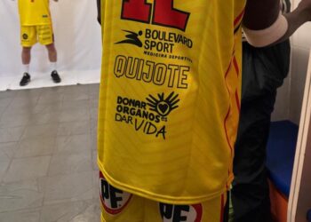 Español de Talca debutará en el Clausura con una camiseta que promueve la donación de órganos