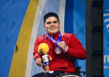 Williams Matamala logra histórico bronce para la paranatación maulina