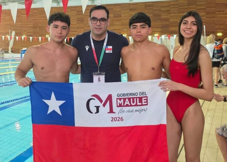 Nadadores valoran respaldo del Gore Maule tras competir en los FISEC Games de Hungría