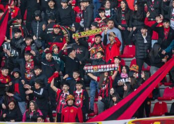 Entradas para el clásico Rangers-Curicó están disponibles tras la espera de los hinchas