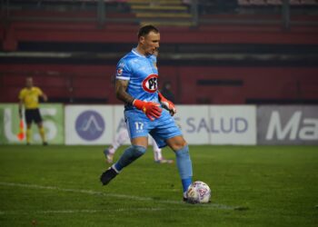 Campestrini fue figura, atajó un penal, pero Rangers cayó en el final ante Ñublense