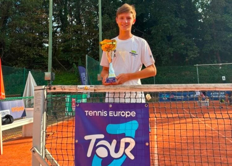 Facundo Henríquez cierra su aventura europea con título y experiencia internacional