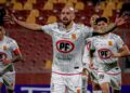 Rangers ganó su segundo partido en línea con amplio apoyo de su gente y acorta distancia con Santa Cruz
