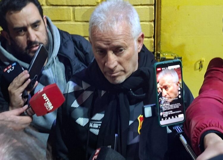 Basay destaca el repunte de Rangers: “Hay un tema de concentración y orden táctico”
