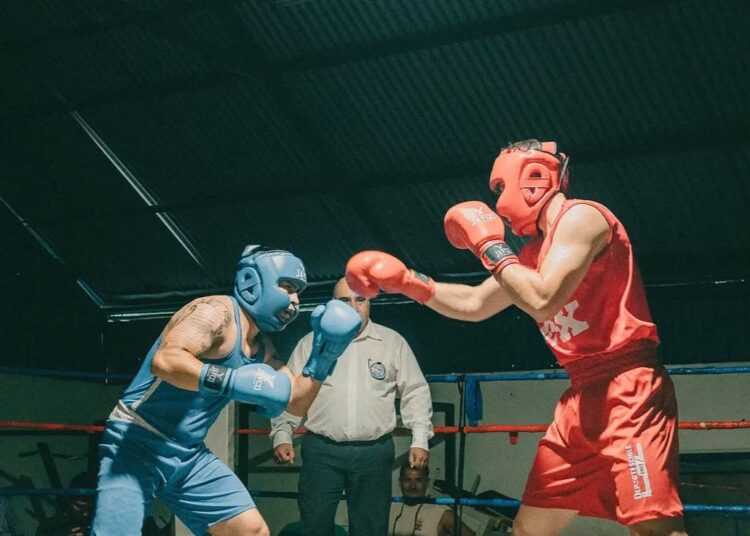 Noche de Boxeo promete intensas peleas en el gimnasio del Club Independiente de Talca
