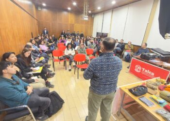 Capacitación de rappel y trekking fortalece la preparación para el deporte outdoor en Talca