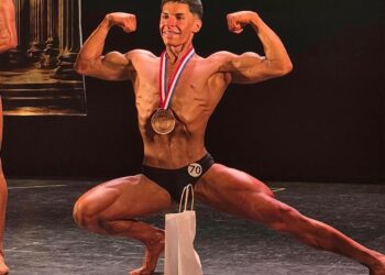 Cristóbal Fuentes: el esfuerzo detrás de dos podios nacionales en su debut en el fisicoculturismo natural