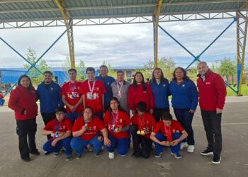 Alumnos de la Escuela Presbiteriana cumplieron gran tarea en Zonal de atletismo y clasifican al Nacional