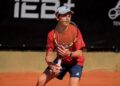 “Facu” Henríquez continúa en carrera en singles y sorprende en dobles en el Cosat G1 de Santiago