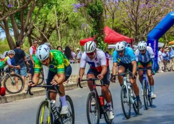 Miguel Cáceres se consagró subcampeón panamericano máster de ciclismo en Bolivia
